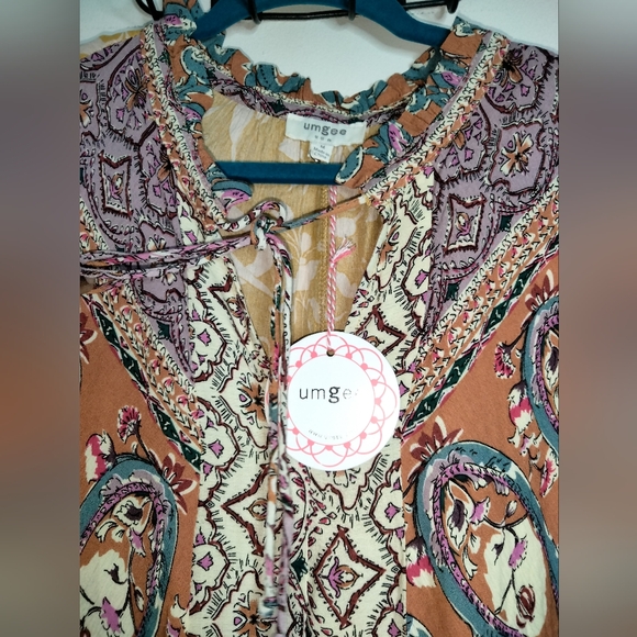 Umgee USA (Size M) Multicolor Floral Flutter SS Boho Above Knee Dress (NEW-NWT) - Picture 4 of 13